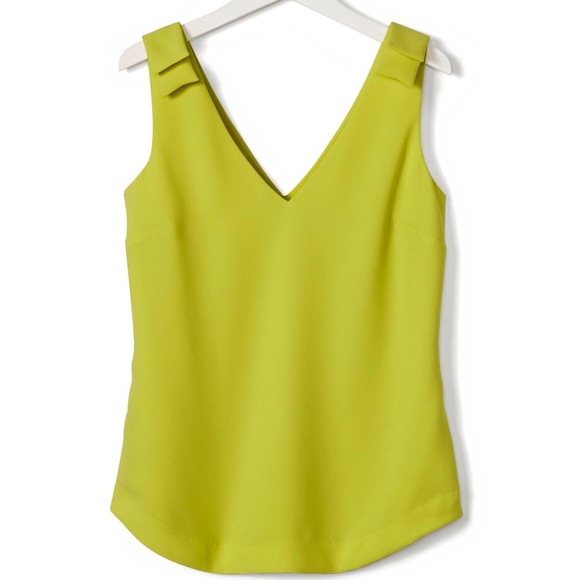 Banana Republic Tops - Banana Republic Tank shoulder detail
